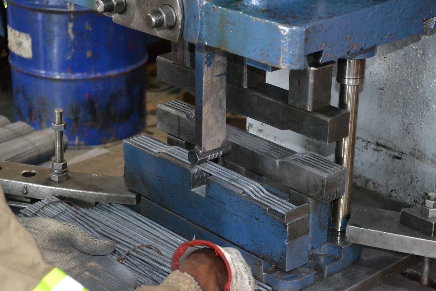 Wire formed parts