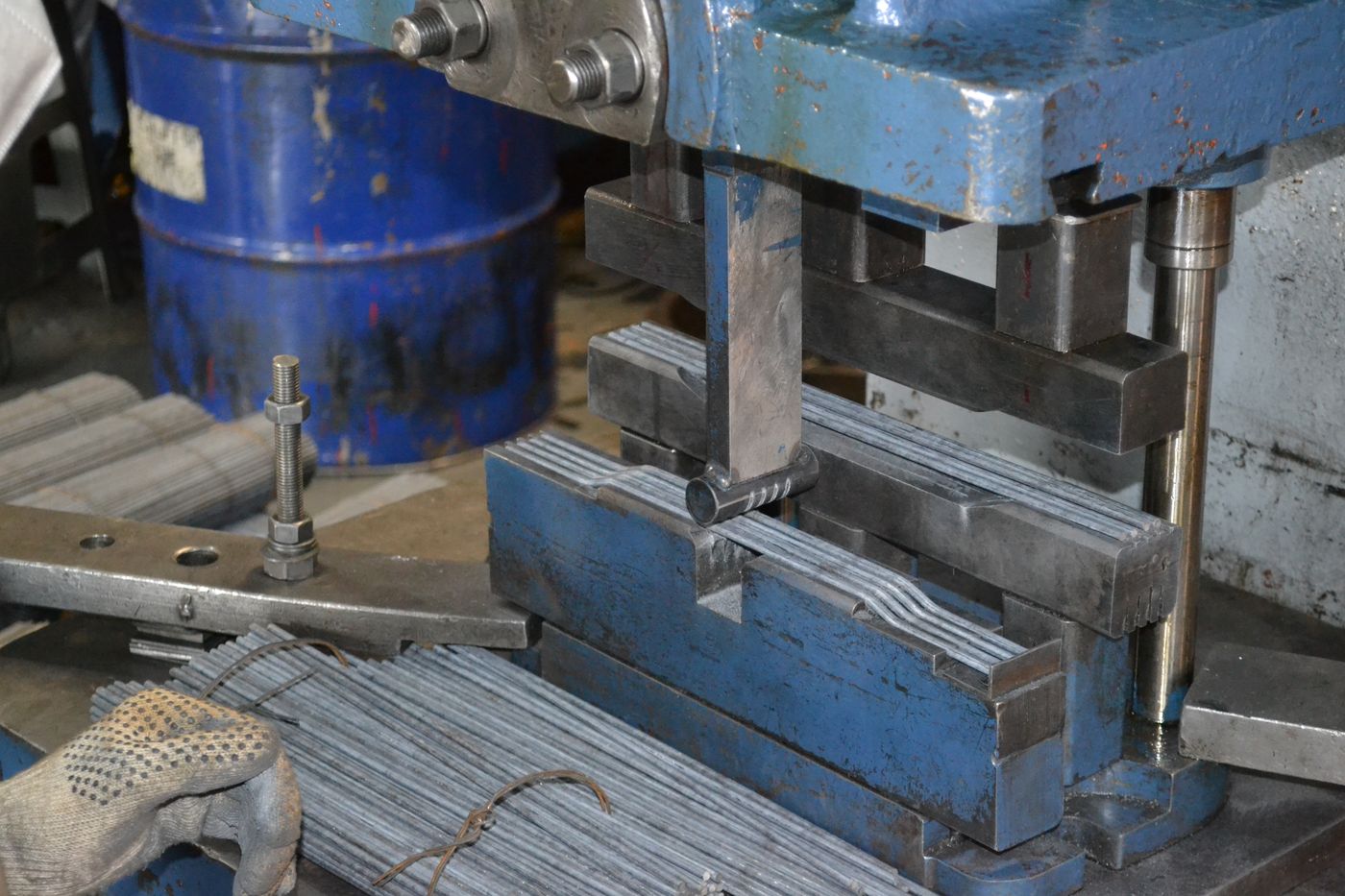 Metal wire components